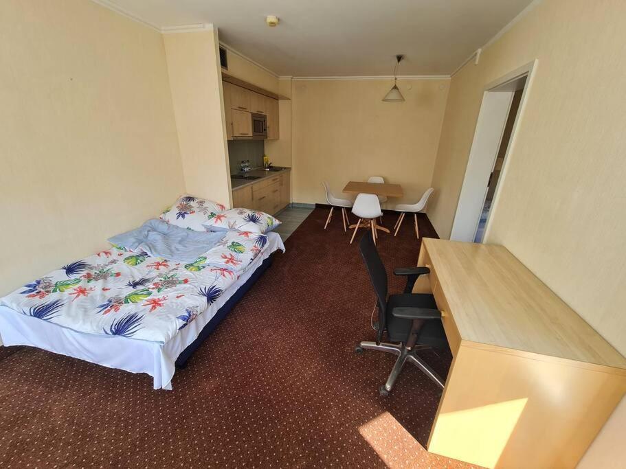 10Q - Z6 Apartment 201 Варшава Екстериор снимка